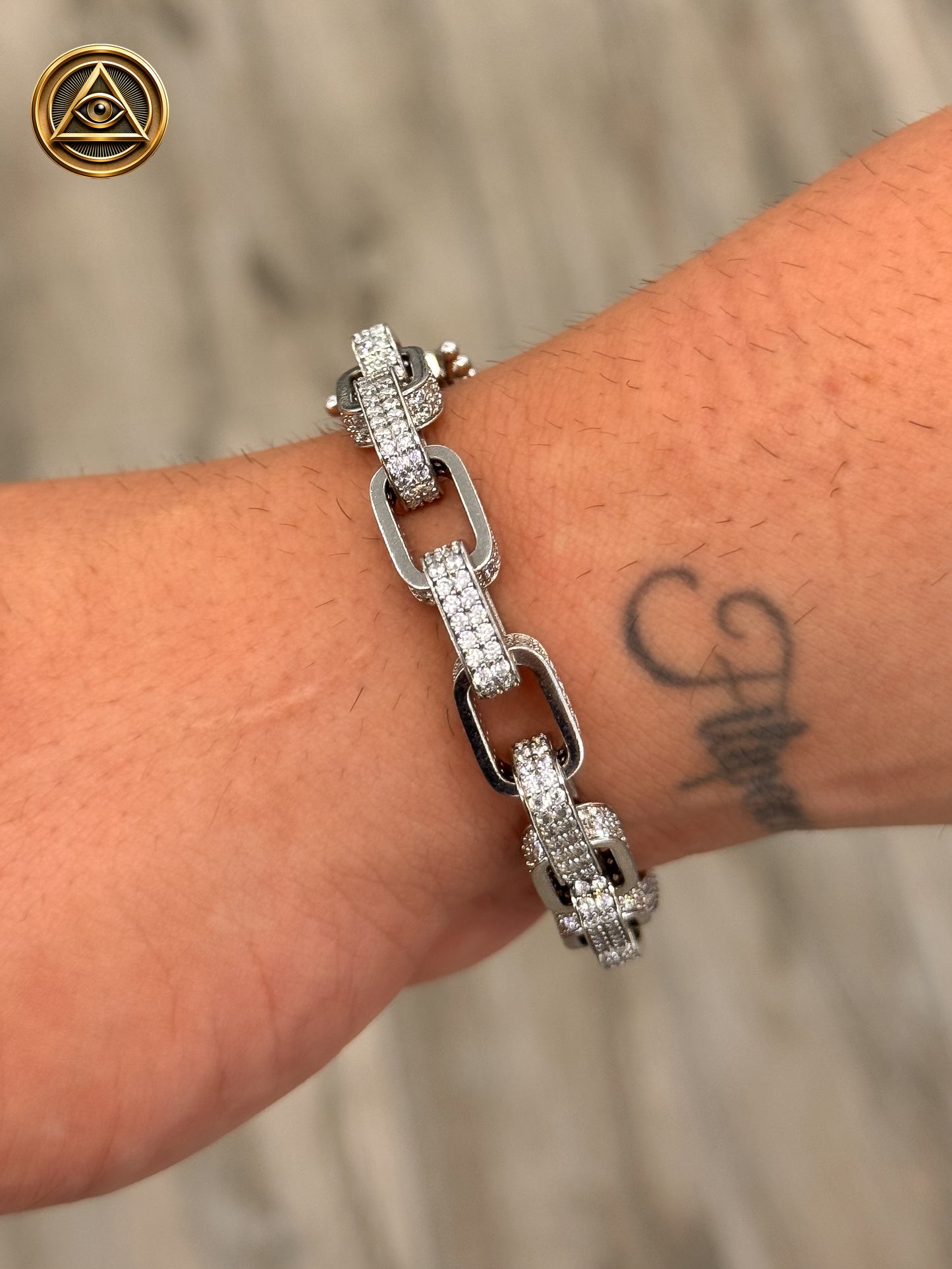 TWIST LINK BRACELET 925 — Pulsera Eslabón Torcido Candado Iced