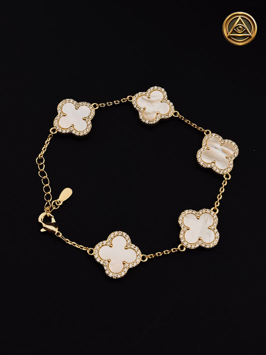 CLOVER PEARL BRACELET — Pulsera Trébol Nácar Ajustable