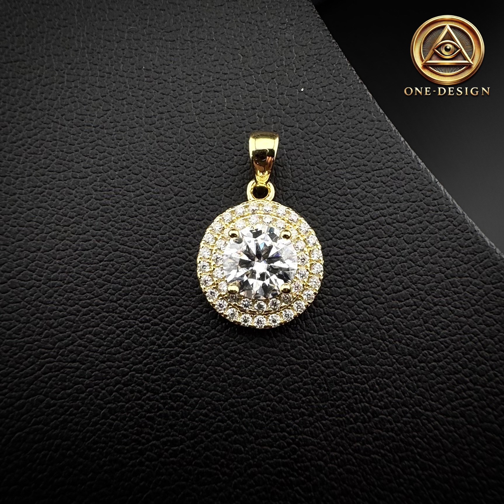Moissanite stone