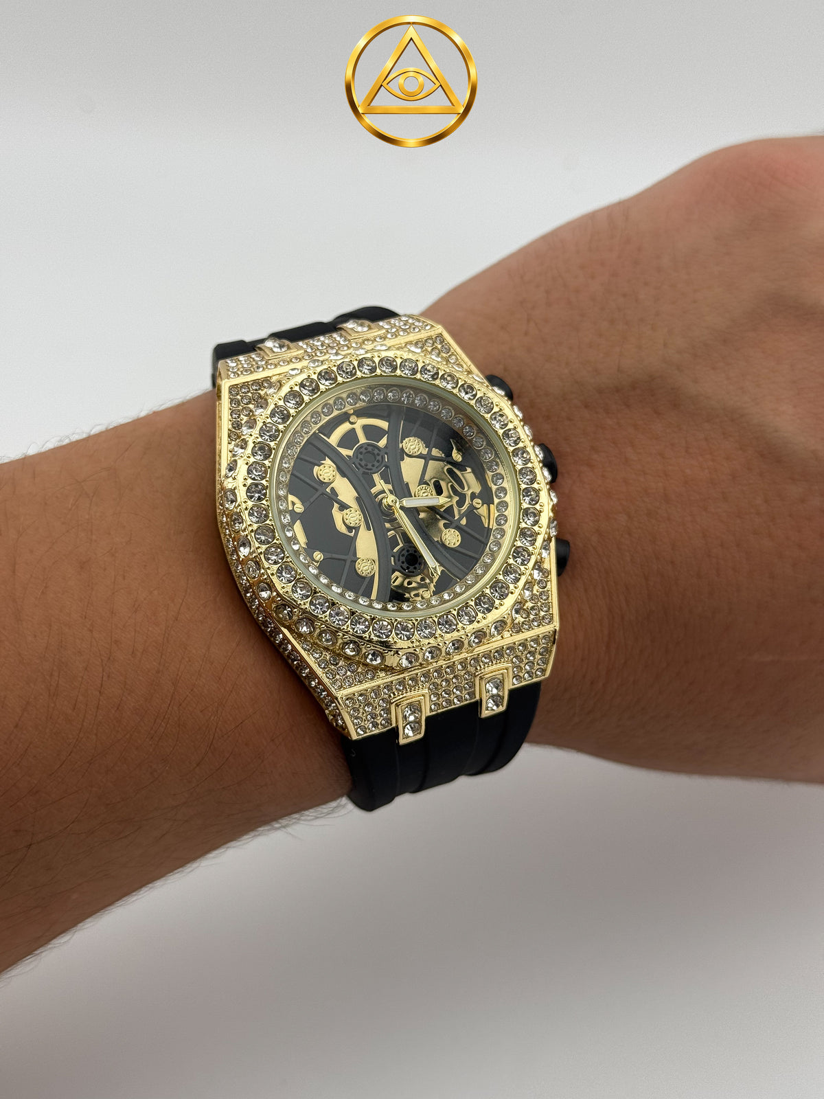 ROYAL ICED WATCH BLACK DIAL — Reloj Octagonal Skeleton Iced Out Fondo Negro