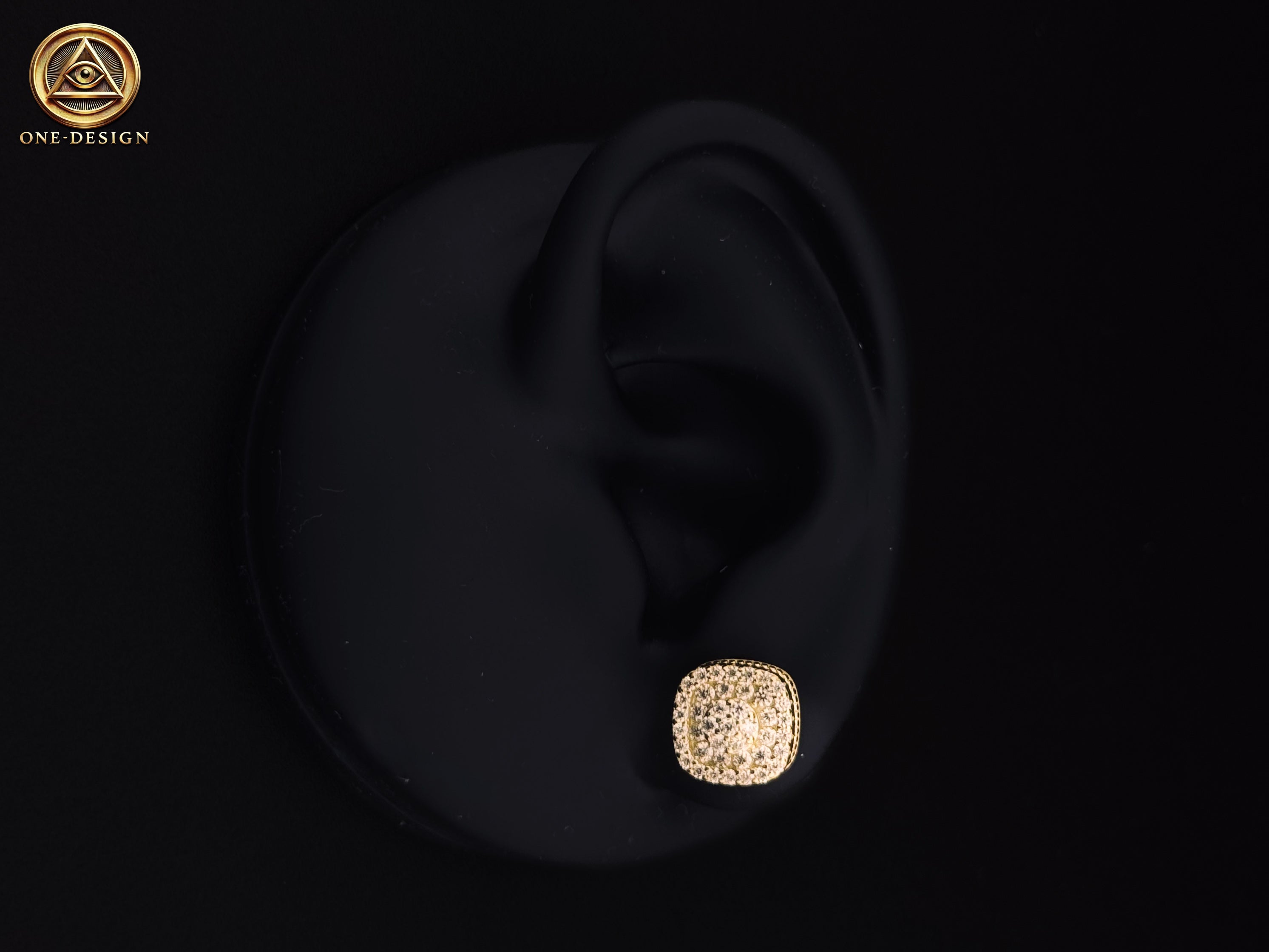 Shiny Moissanite 10mm