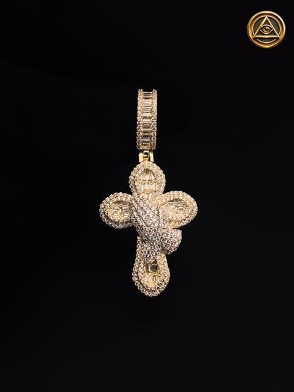CROSS Praying PENDANT — Dije Cruz Baguette Iced