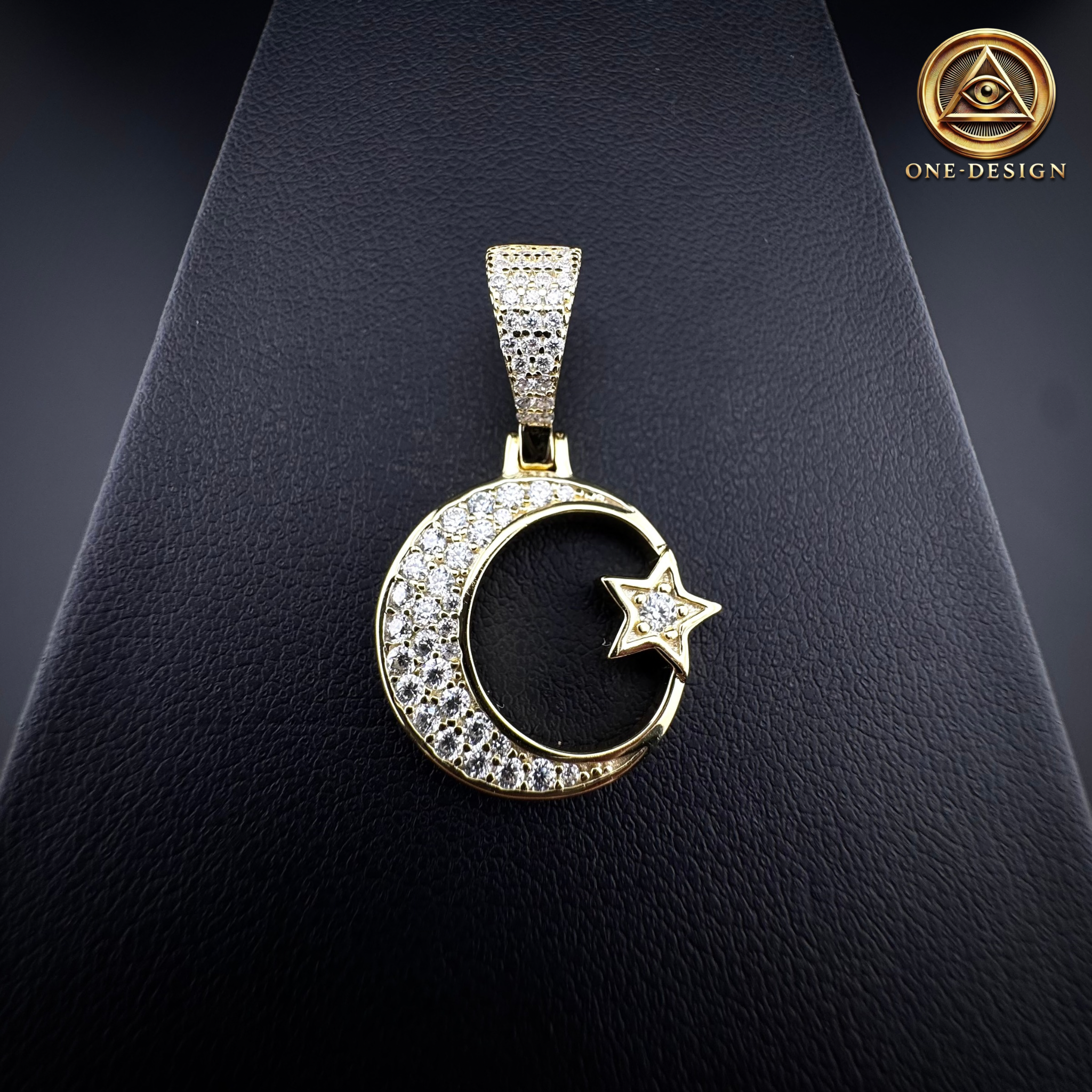 Moissanite star moon