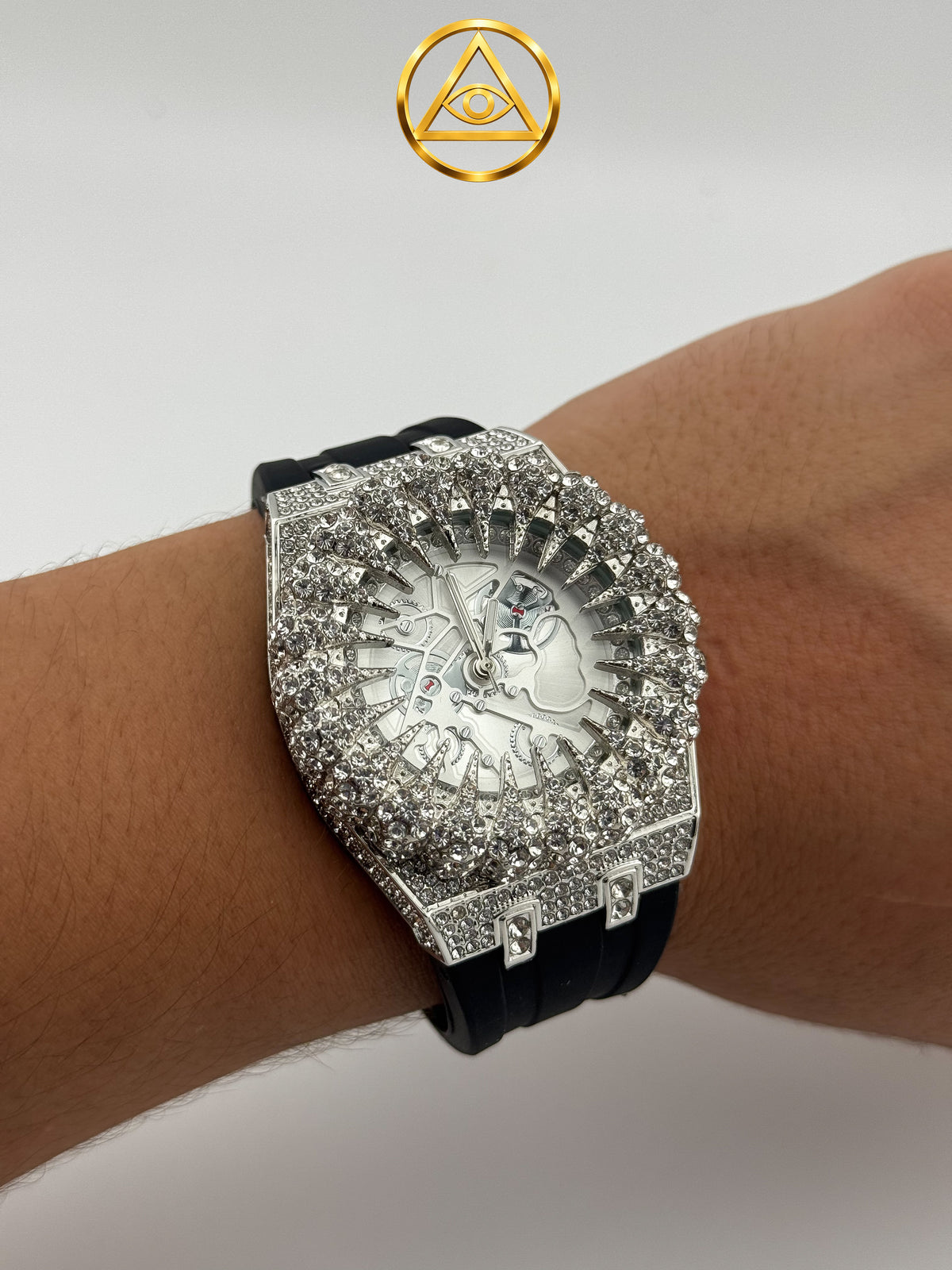 SUNBURST ICED WATCH SILVER — Reloj Tonneau Skeleton Iced Out Plata Total