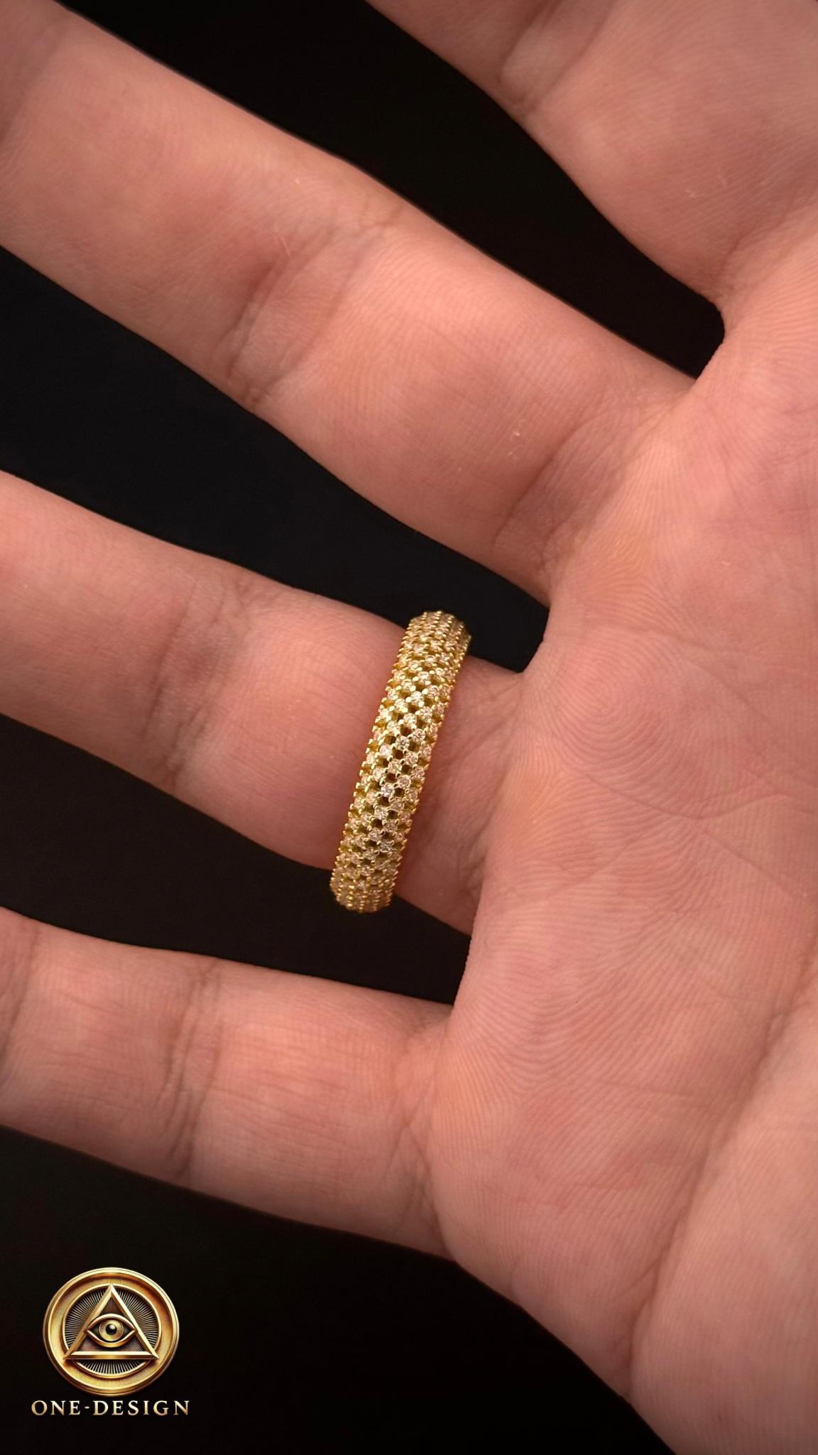 Moissanite ring stone