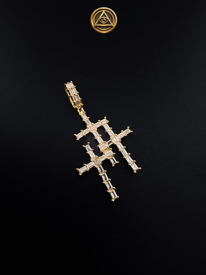 TRIPLE CROSS PENDANT — Cruz Triple Baguette