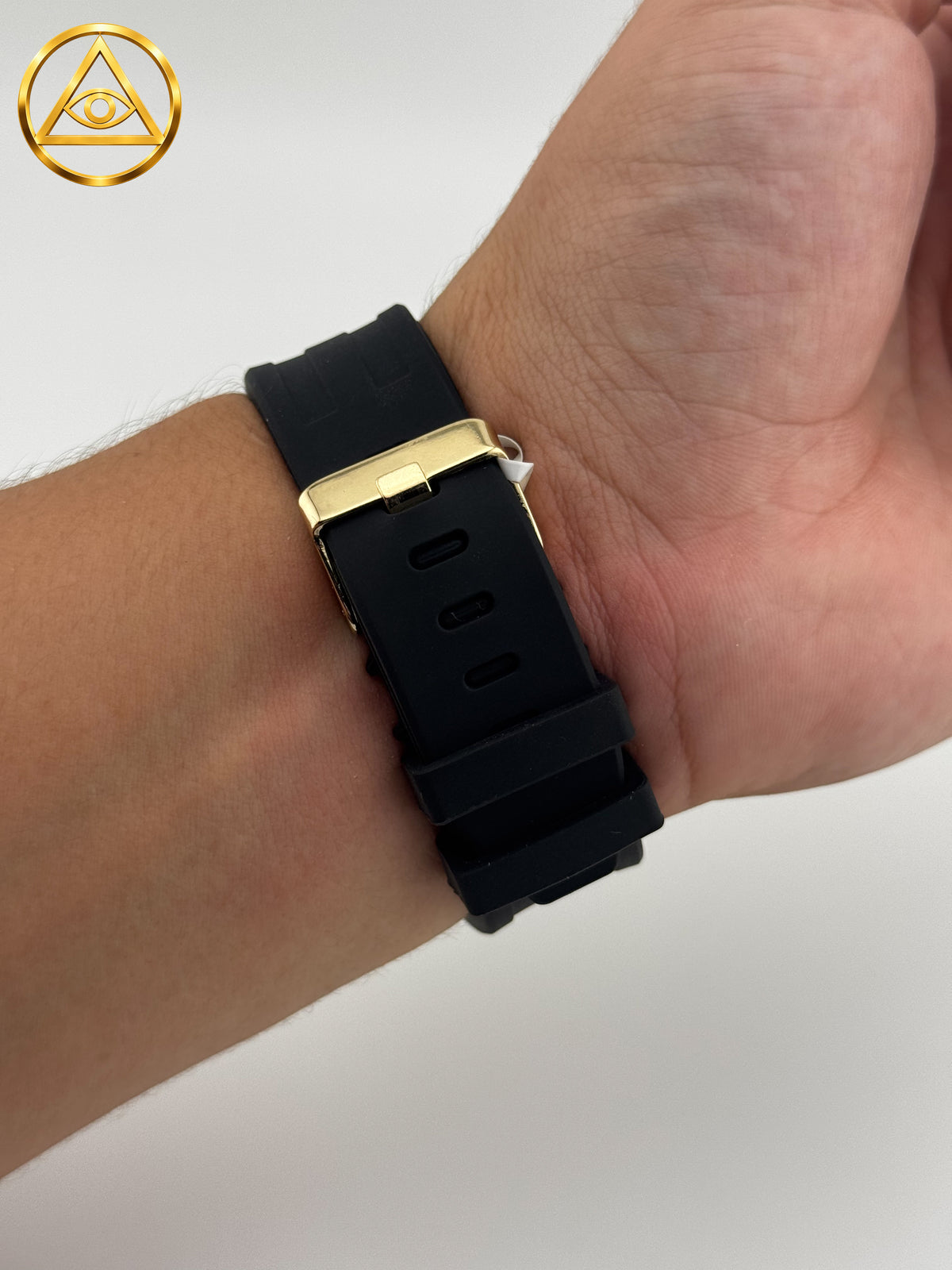 SUNBURST ICED WATCH — Reloj Tonneau Skeleton Iced Out Oro