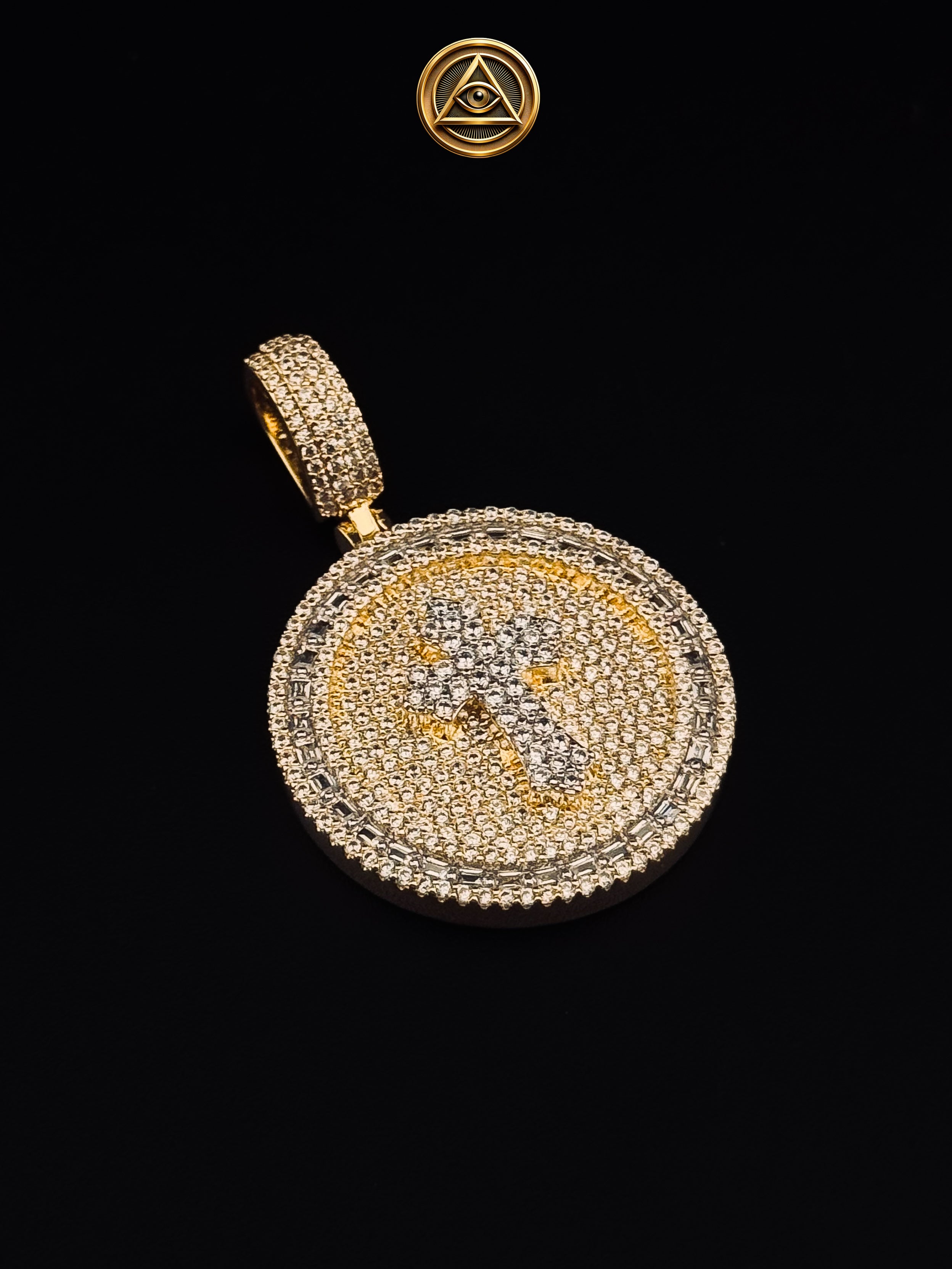 CROSS COIN PENDANT — Dije Moneda Cruz Baguette Iced