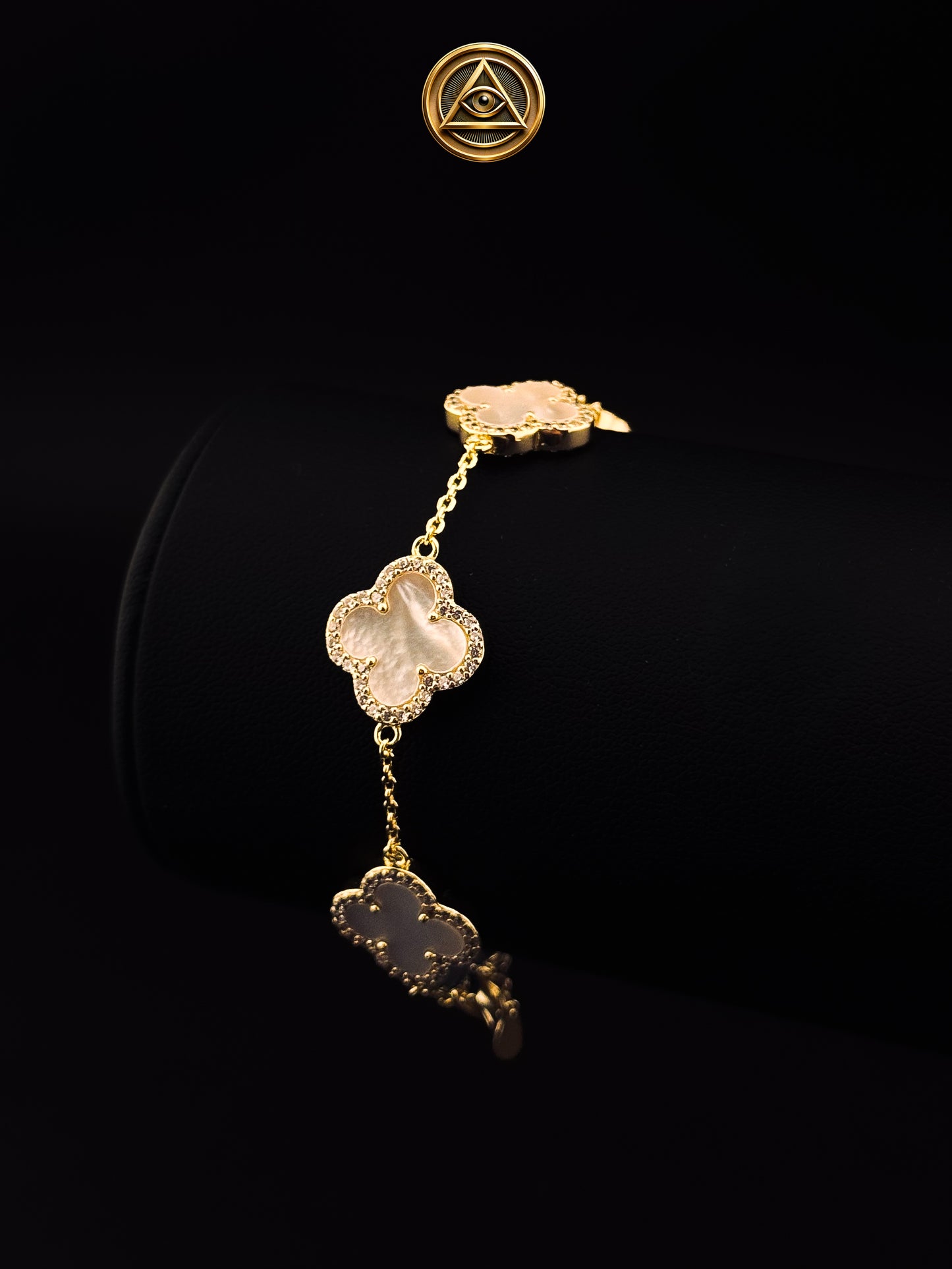CLOVER PEARL BRACELET — Pulsera Trébol Nácar Ajustable