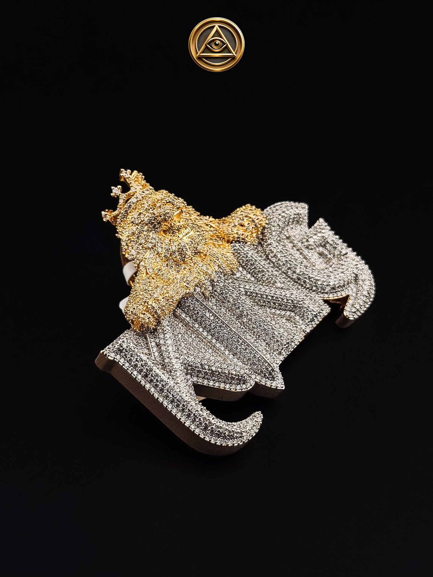 KING LION WORD PENDANT — Dije León KING Two Tone
