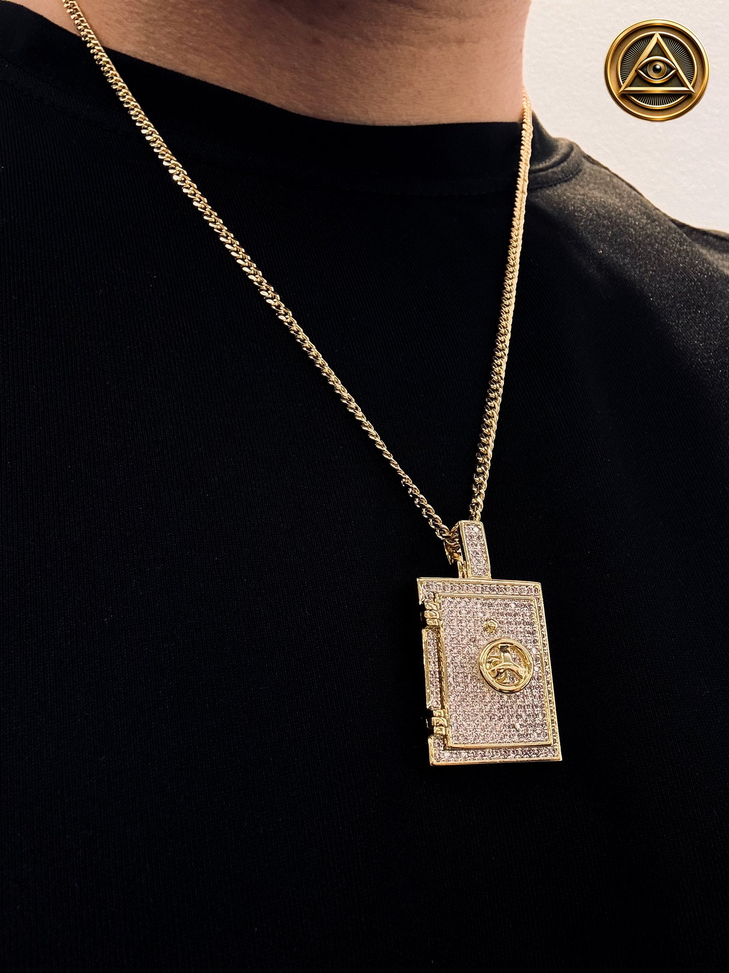 SAFE PENDANT — Dije Caja Fuerte Iced