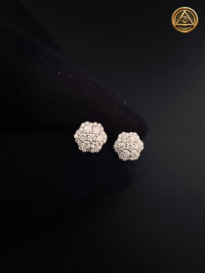 BLOSSOM STUDS — Aretes Flor Moissanite