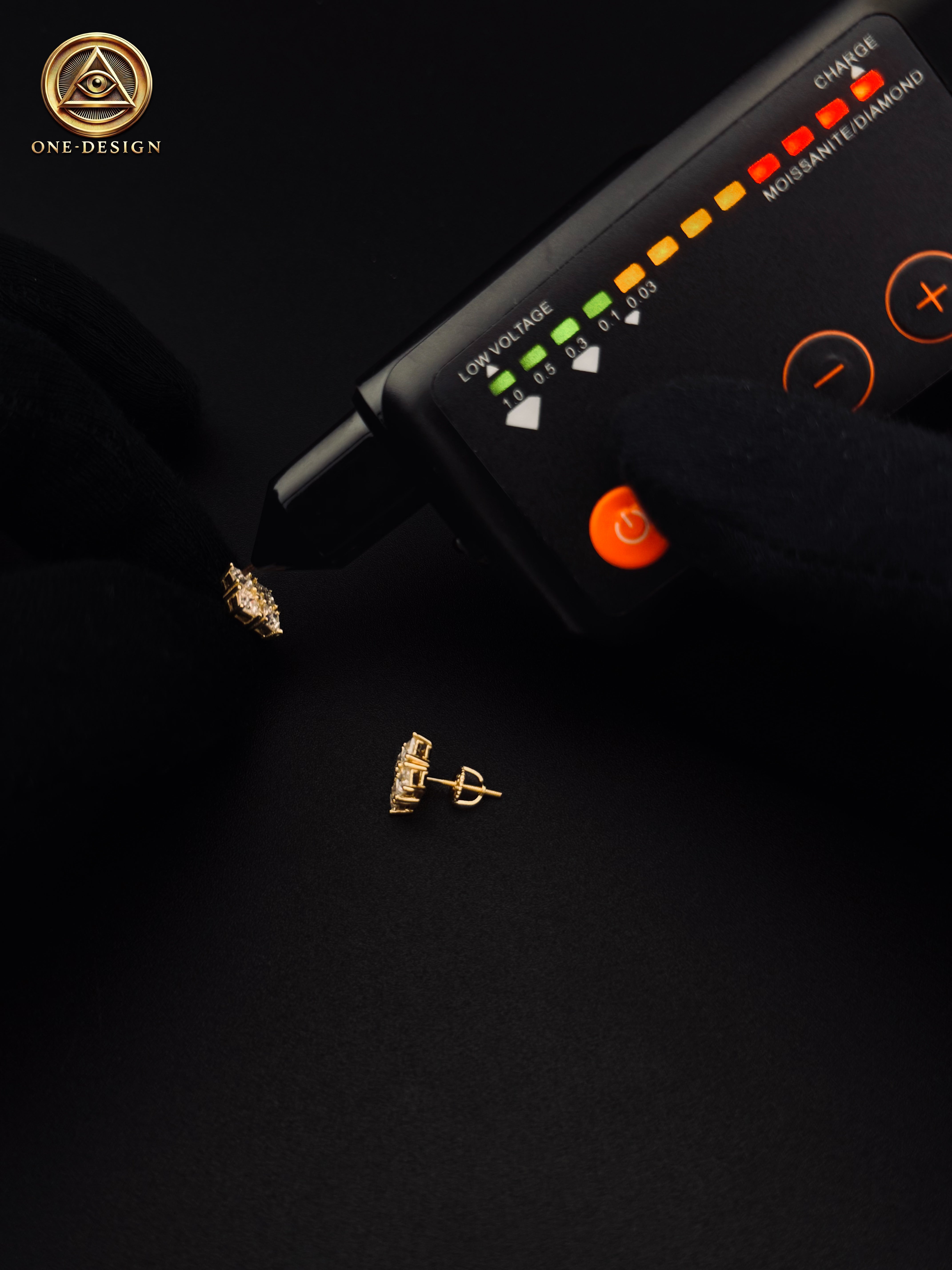 Moissanite square 8mm